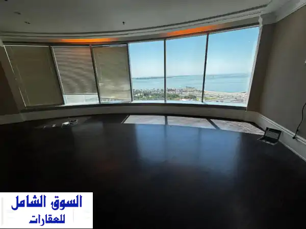 مكتب فاخر للإيجار في القبلة بإطلالة بحرية خلابة -...
