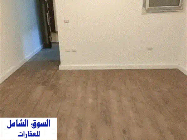 محل تجاري فاخر للإيجار في قلب 6 أكتوبر - واجهة مميزة على محور الكفراوى!