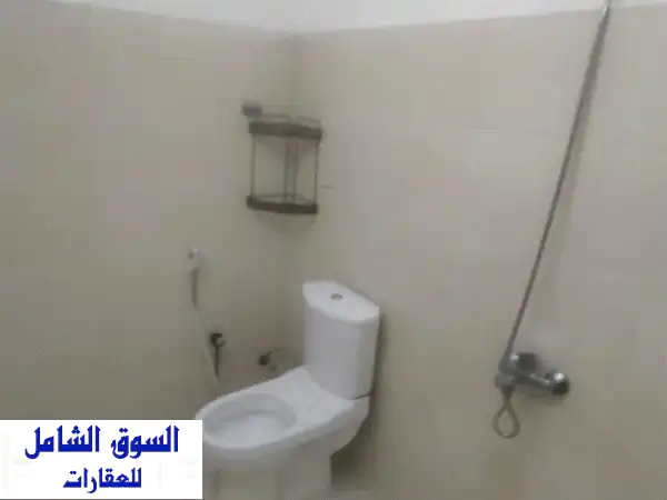 شقة للإيجار في الجيمي - المريجب: غرفتين، حمام،...