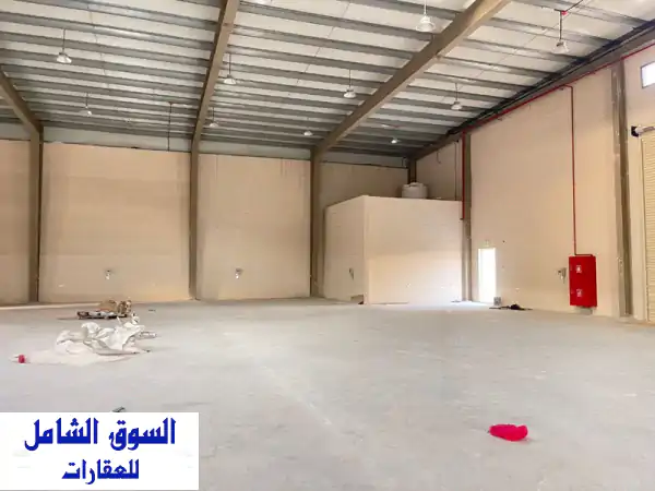 مستودع تجاري فاخر للبيع - 10,000 قدم مربع في الإمارات! فرصة ذهبية!