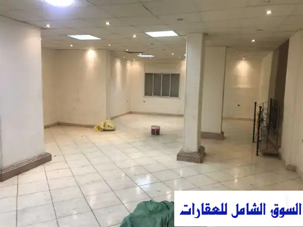مخزن فاخر 200 متر للإيجار في مدينة نصر - موقع متميز...