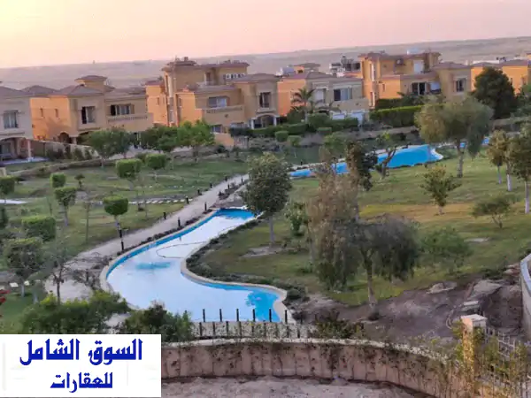 قصر فاخر للبيع في رويال ميد الشيخ زايد - مساحة...