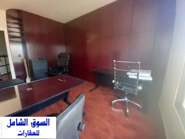 مكتب فاخر للبيع في منطقة الدكوانة، بمساحة واسعة...