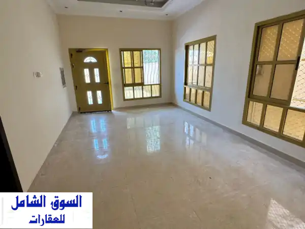 فيلا فاخرة للإيجار في المويهات | 4 غرف نوم + مجلس واسع...