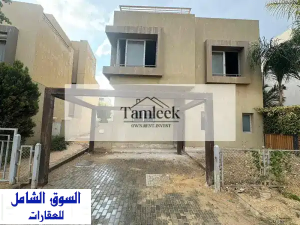 فيلا مستقلة فاخرة للبيع في بالم هيلز جولف إكستنشن...