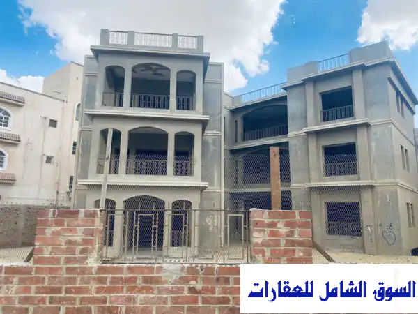 فيلا فاخرة مستقلة 1000م² في 6 أكتوبر - أمام...