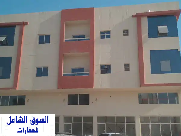 فرصة استثمارية ذهبية! بناية فاخرة للبيع في الروضة 2...
