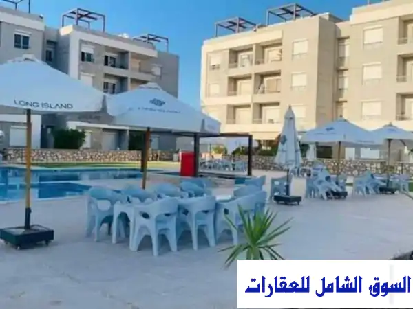 شاليه فاخر للإيجار في قلب مرسى مطروح - غرفتين وصالة + منتجع 5 نجوم!