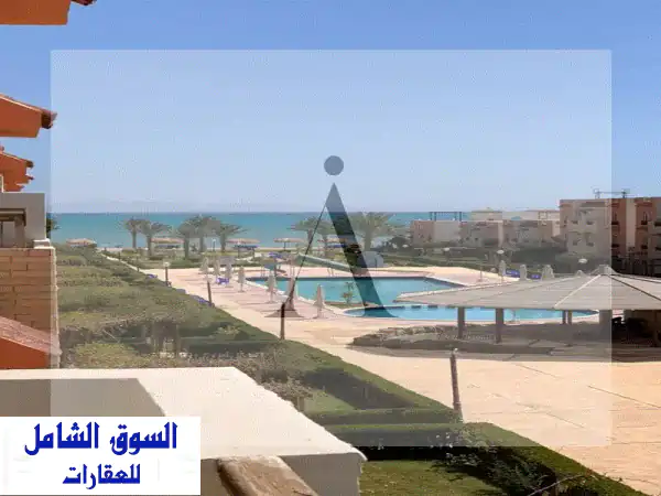 شاليه فاخر ٣ غرف + رووف للبيع في كورونادو العين السخنة...