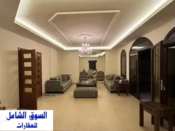 بيت لبناني قديم فاخر للبيع في ضهور الشوير - مساحة أرض واسعة!