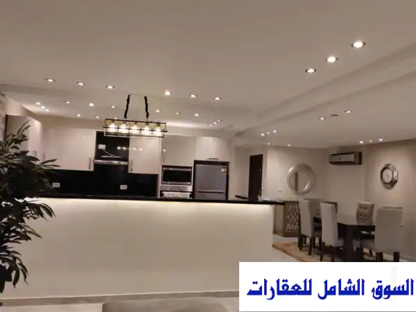 شقة مفروشة فاخرة للإيجار في قلب الدقي - جيزة (200م²)...
