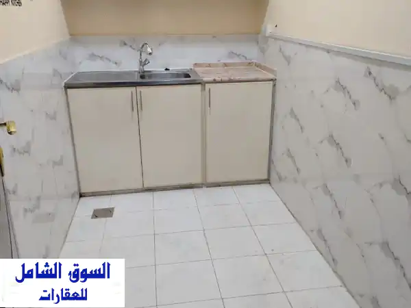 شقة علوية رائعة للإيجار في الجيمي العامرية -...