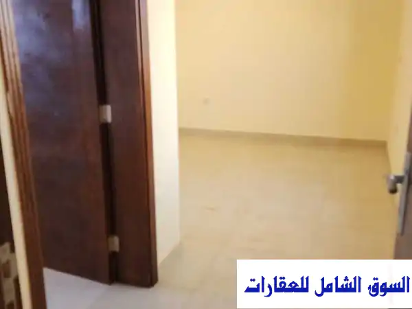 فرصة استثمارية ذهبية! بيت تجاري فاخر للبيع في العزيزية - الريان (868م²) - موقع استثنائي!