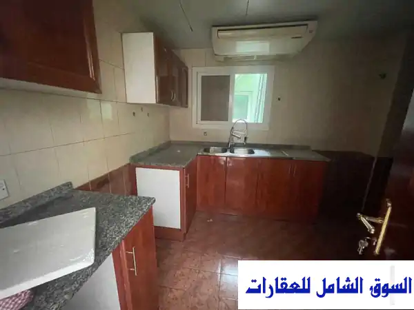 فيلا دوبلكس فاخرة للإيجار السنوي في المويجعي العين | 5 غرف + حوش خاص