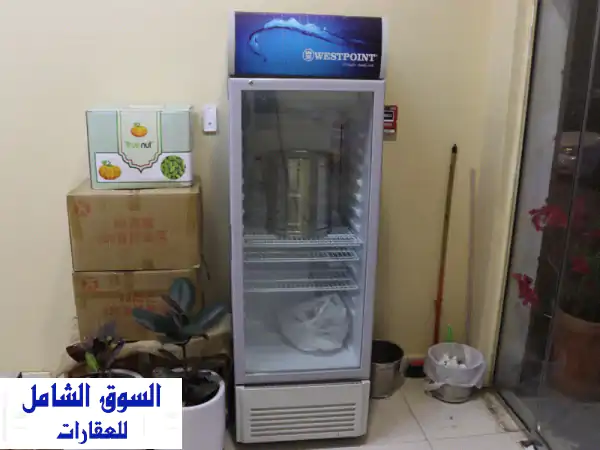فرصة ذهبية! محل تجاري مجهز بالكامل للبيع في مدينة العين - أثاث، ماكينات، وثلاجة!