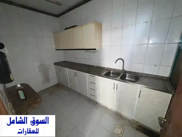 شقة فسيحة غرفة وصالة للإيجار في كورنيش عجمان - إطلالة خلابة!