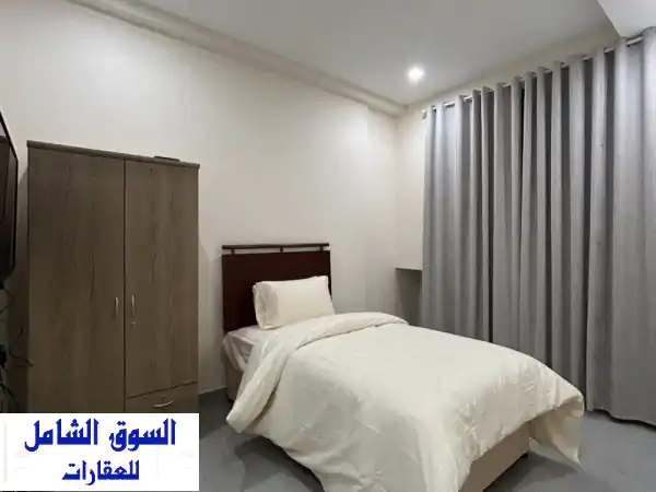 استوديو مفروش فاخر في بنيد القار للوافدين فقط |...