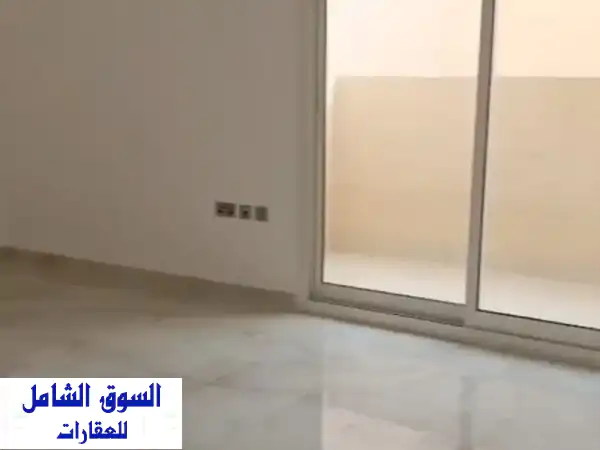 فيلا فاخرة للإيجار في الشامخة -  أول ساكن! 5 غرف، حوش واسع، 150 ألف درهم