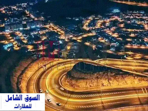 شقة فاخرة للبيع في الهضبة العليا - المقطم | 200م² | نصف تشطيب