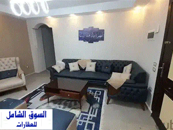 شقة فاخرة مفروشة للإيجار في زهراء المعادي - الشطر السابع | إطلالة خلابة!