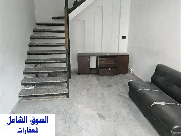 مكتب فاخر 80 متر مربع للإيجار في منطقة الزلقا -...
