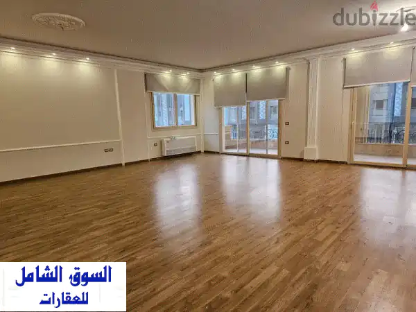 شقة شمسية نصف مفروشة في شارع شوفات جولف بالتجمع...