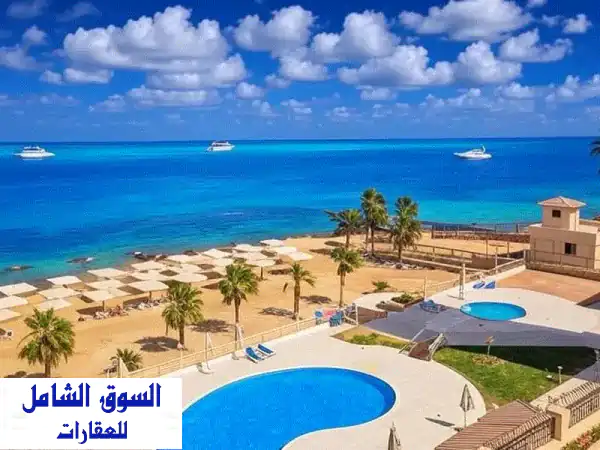 شقة دوبلكس فاخرة مطلة على البحر مع حديقة خاصة...