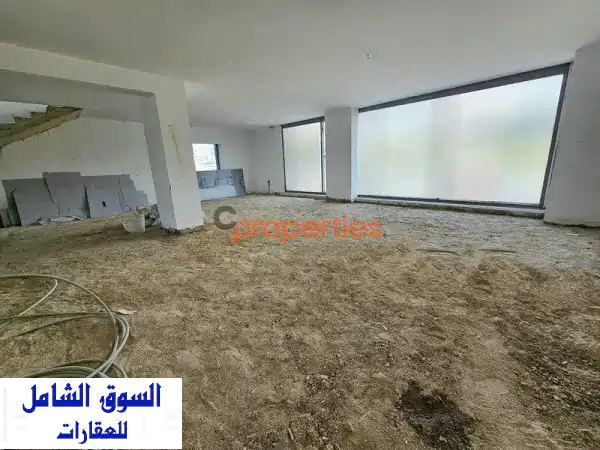 معرض/محل تجاري فاخر للإيجار في دبيّة - مساحة 290 متر مربع!