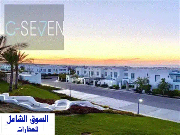 شاليه راقي 105م²، غرفتين، إطلالة بحرية مباشرة في سي فيو رأس الحكمة - الساحل الشمالي