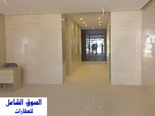شقة فاخرة للبيع في كمبوند قطامية كريكس - مساحة...