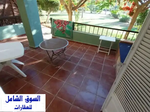 شاليه أرضي فاخر بحديقة خاصة في كاز بلانكا...