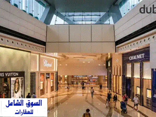 مكتب إداري فاخر للبيع - موقع استثنائي على شارع التسعين الشمالي!