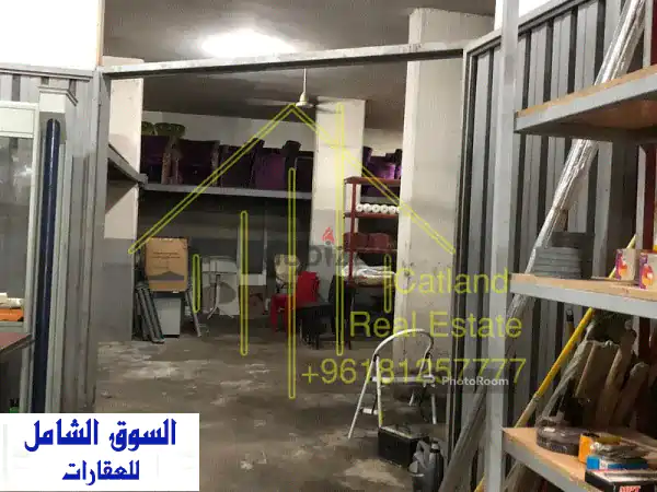 مستودع للبيع في المنصورية - مساحة 600 متر مربع،...