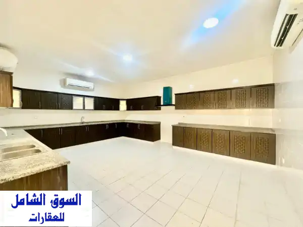 فيلا فاخرة للإيجار في محمد بن زايد - حوض 35 | 5 غرف ماستر + ملحق كامل!