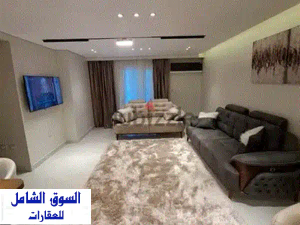 شقة فاخرة 136 متر + حديقة 82 متر في شاليهات تاج سيتي - فرصة لا تُفوّت!