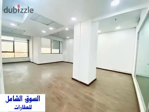 مكتب فاخر للإيجار في قلب القاهرة الجديدة - 220 متر...