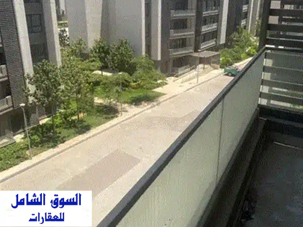 شقة فاخرة للبيع في ماونتن فيو آي سيتي - استلام فوري! أقل من سعر السوق!