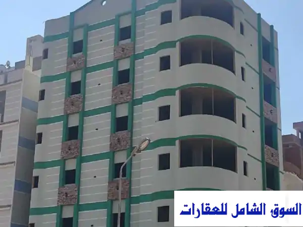 مبنى تجاري فاخر للبيع في السويس - حي السلام 1 - فرصة استثمارية لا تُفوّت!