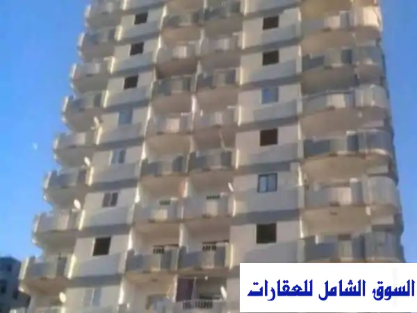شقة فاخرة على شاطئ الزهور، العجمي - إطلالة بحرية...