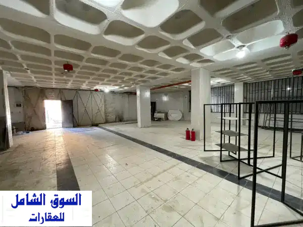 مستودع أرضي فاخر للإيجار في دبّية - 850 متر مربع!...
