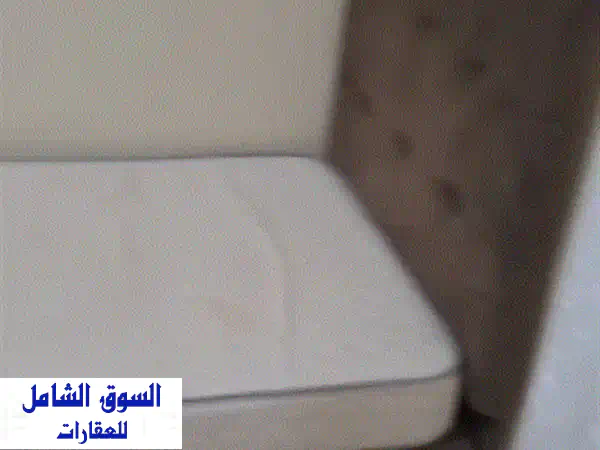 سكن بنات فاخر في الروضة - 3 سراير - 700 درهم شامل!