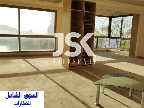 شقة فاخرة للإيجار في ساحل alma - 200 متر - إطلالة خلابة!