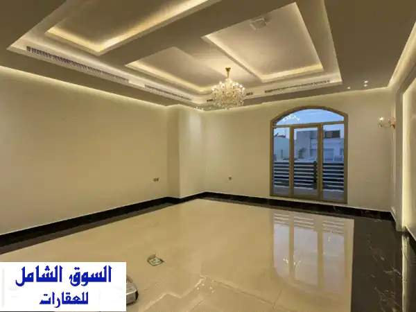 شقة فاخرة للإيجار في مشرف - 4 غرف نوم، مطبخ مجهز،...