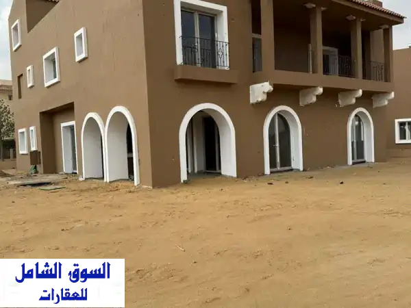 فيلا مستقلة 825 متر في هايد بارك - استلام فوري! بمقدم...