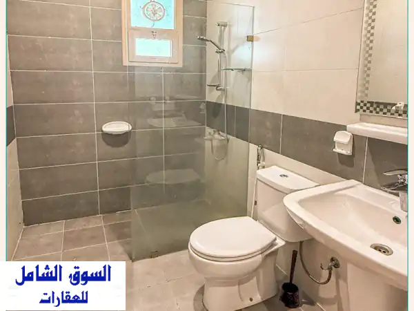 شقة فاخرة مع سطح خاص في أبو فطيرة - إطلالة خلابة وراحة فائقة!