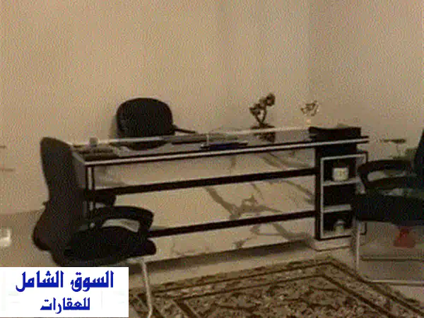 محل تجاري فاخر للإيجار - موقع مميز بشارع مصر والسودان الرئيسي!