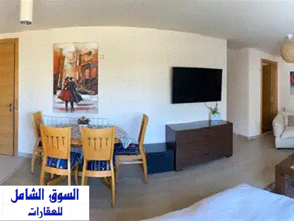 شاليه دوبلكس عصري فاخر للبيع في فقرا - مساحة 102 متر، إطلالة خلابة!