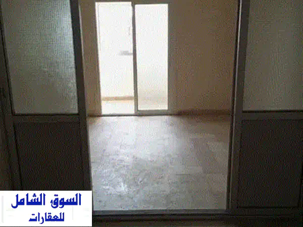 ستوديو مفروش فاخر للإيجار في قلب رملة البيضاء، بيروت - إطلالة خلابة!