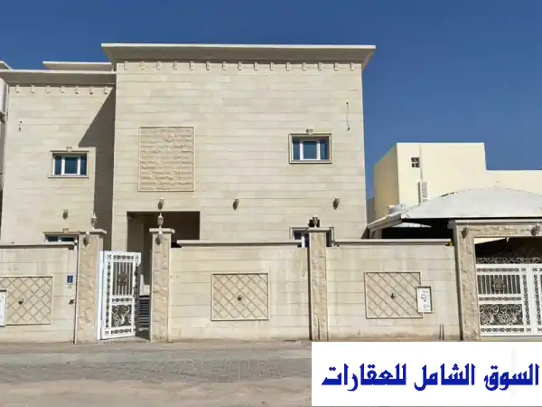 فيلا فاخرة للبيع في أم قرن - سكنية وخدمية - تمويل عقاري متوفر!