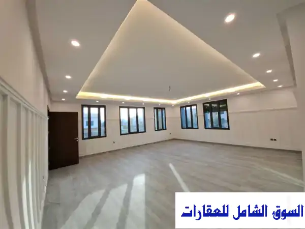 شقة فاخرة للإيجار في مشرف - عائلات كويتية فقط! 5 غرف...